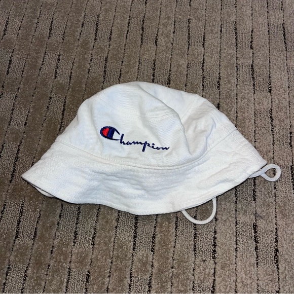 Champion Classic White Bucket Hat - Picture 2 of 5